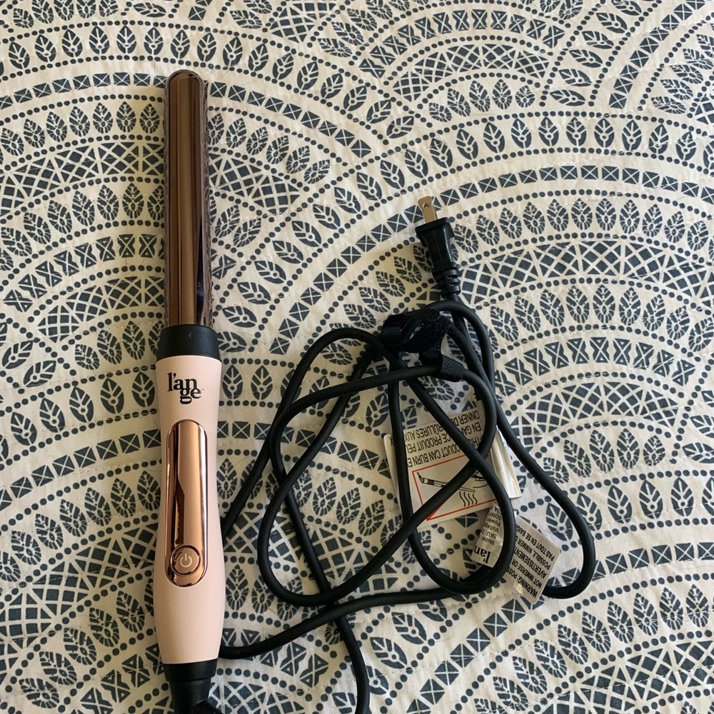 L'ange Hair Curling Wand in Pink and Black